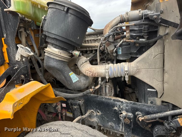 image for item NJ9136 2015 Western Star 4700 dump truck