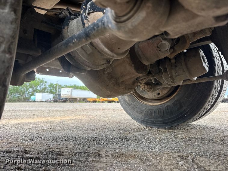 image for item NJ9136 2015 Western Star 4700 dump truck
