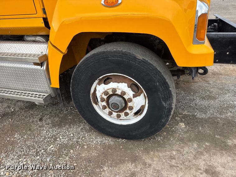 image for item NJ9136 2015 Western Star 4700 dump truck