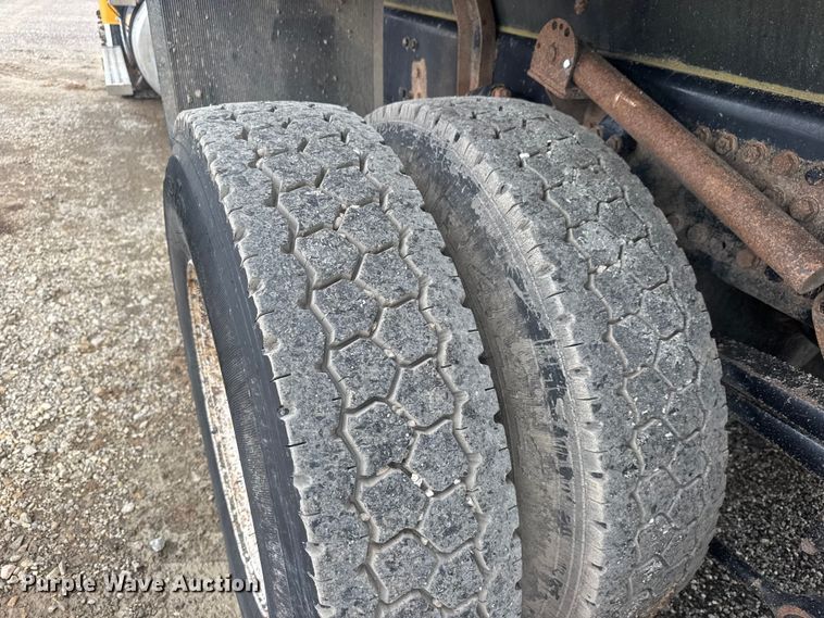 image for item NJ9136 2015 Western Star 4700 dump truck
