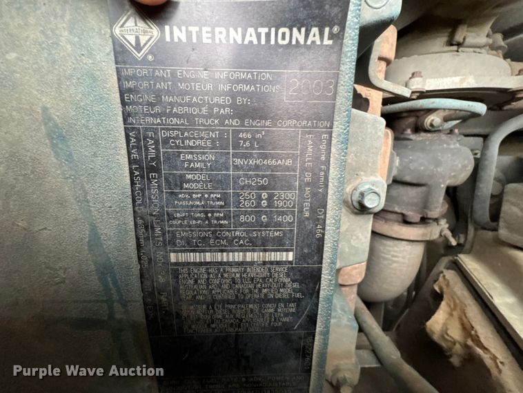 image for item NJ9152 2004 International 4400 SBA bucket truck