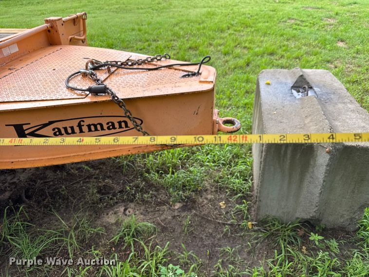 image for item NJ9167 2014 Kaufman HPP Deluxe equipment trailer