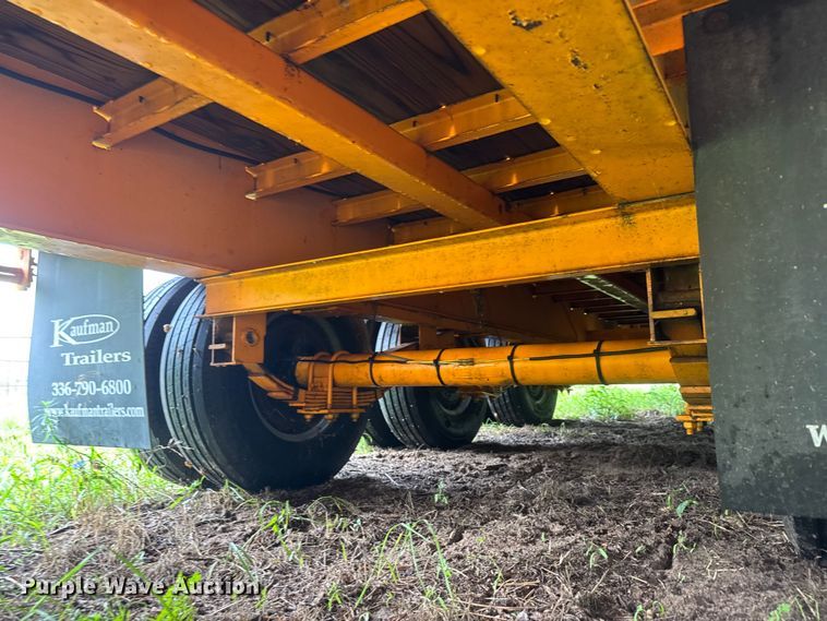 image for item NJ9167 2014 Kaufman HPP Deluxe equipment trailer