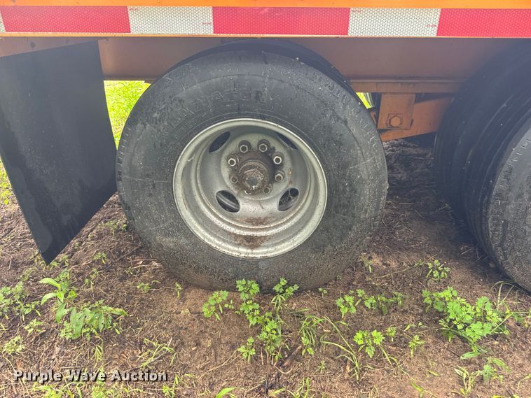 image for item NJ9167 2014 Kaufman HPP Deluxe equipment trailer