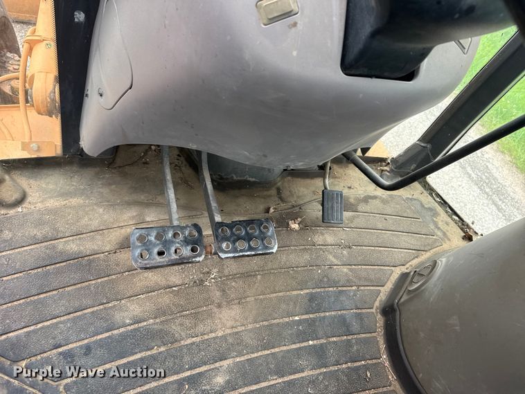 image for item NJ9168 2005 Case 590 Super M Series 2 backhoe