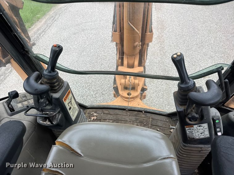 image for item NJ9168 2005 Case 590 Super M Series 2 backhoe