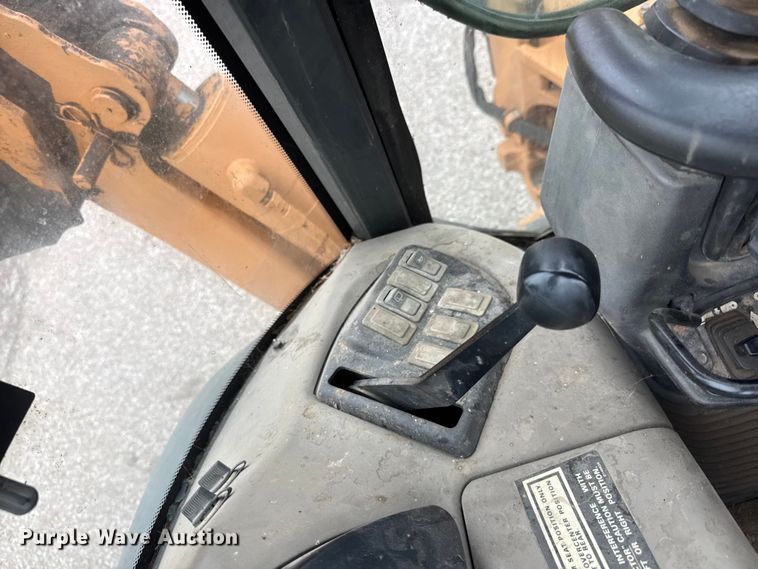 image for item NJ9168 2005 Case 590 Super M Series 2 backhoe