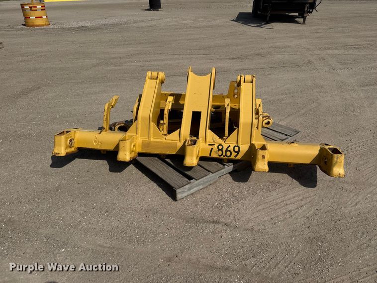 image for item NJ9185 Motor grader ripper