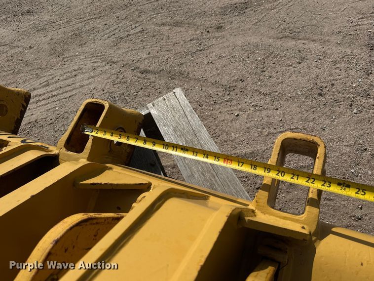 image for item NJ9185 Motor grader ripper
