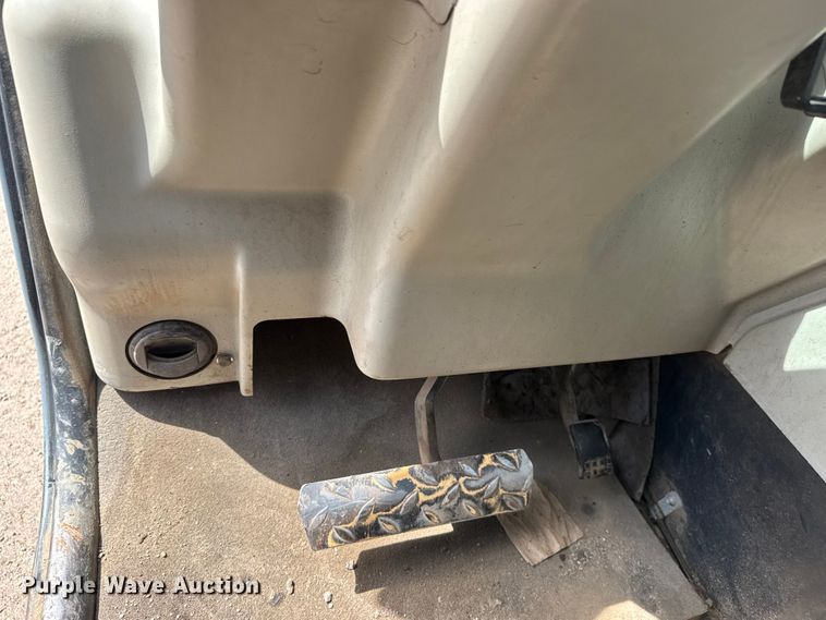 image for item NJ9189 2003 Bobcat V518 Versahandler telehandler