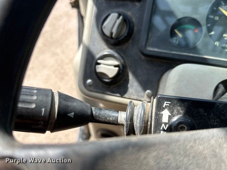 image for item NJ9189 2003 Bobcat V518 Versahandler telehandler