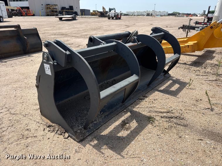image for item NJ9189 2003 Bobcat V518 Versahandler telehandler