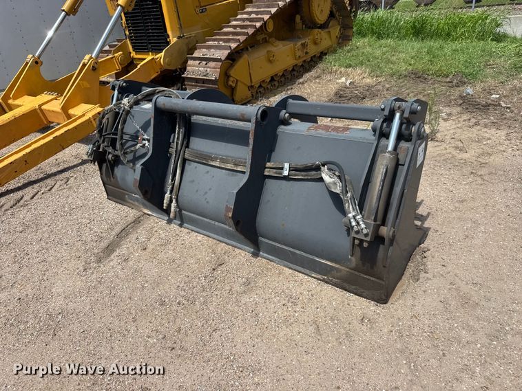 image for item NJ9189 2003 Bobcat V518 Versahandler telehandler