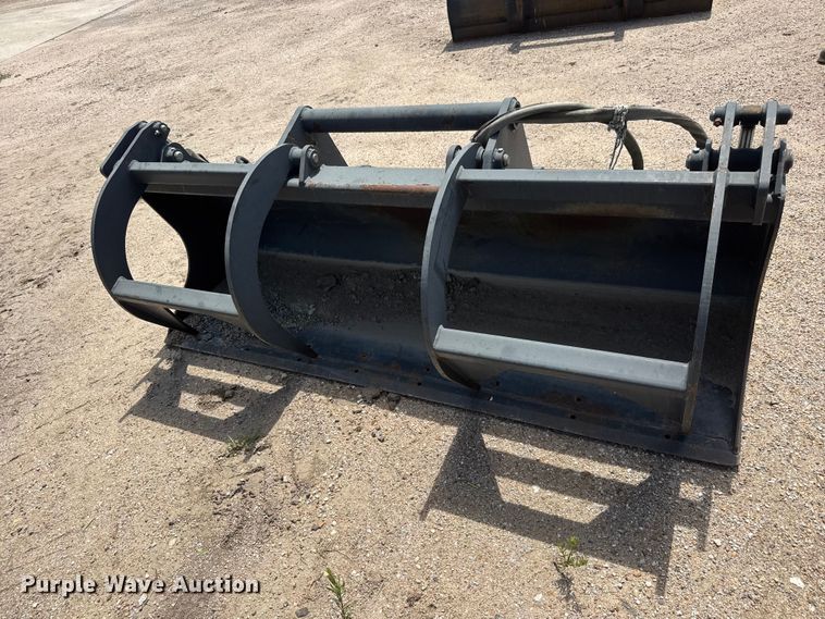 image for item NJ9189 2003 Bobcat V518 Versahandler telehandler