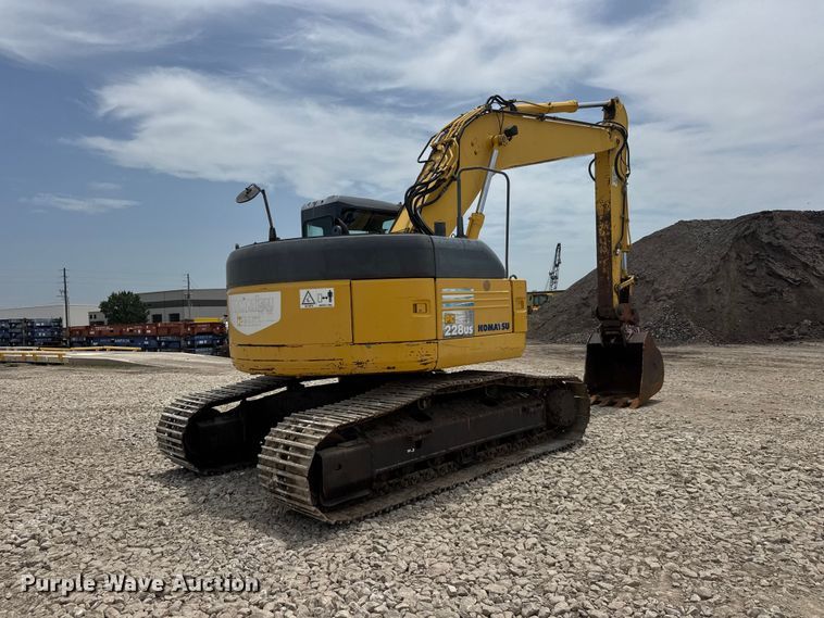 image for item NJ9191 2005 Komatsu PC228US-3N0 excavator