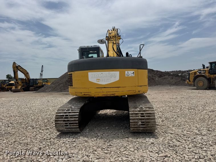 image for item NJ9191 2005 Komatsu PC228US-3N0 excavator