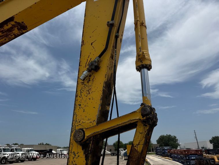 image for item NJ9191 2005 Komatsu PC228US-3N0 excavator