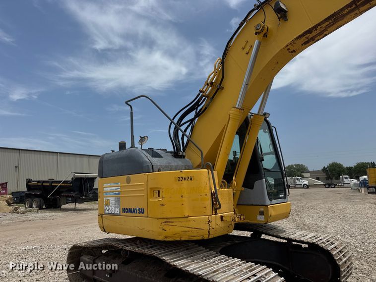 image for item NJ9191 2005 Komatsu PC228US-3N0 excavator