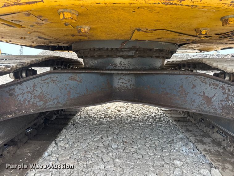 image for item NJ9191 2005 Komatsu PC228US-3N0 excavator
