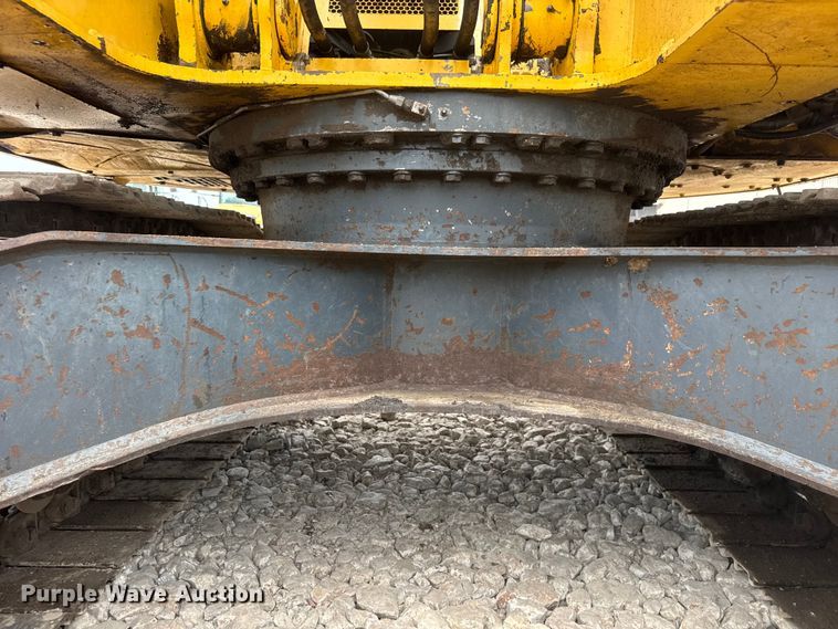 image for item NJ9191 2005 Komatsu PC228US-3N0 excavator