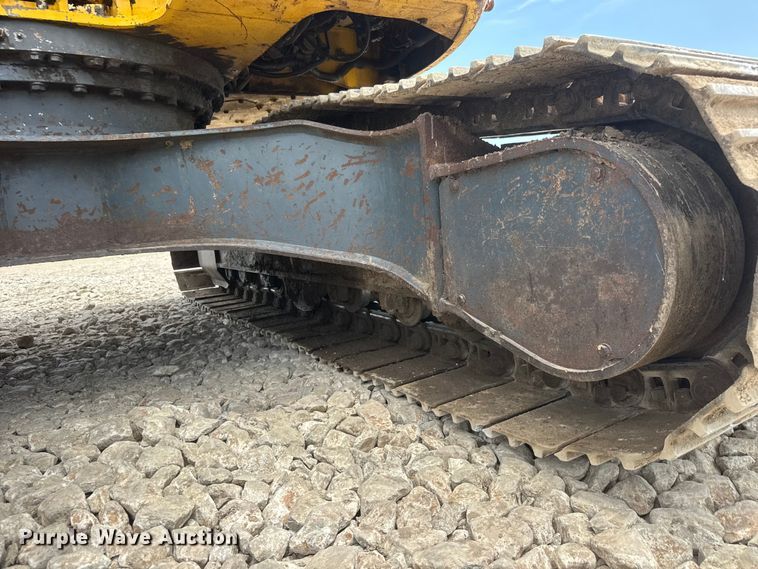 image for item NJ9191 2005 Komatsu PC228US-3N0 excavator