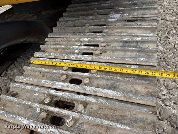 image for item NJ9191 2005 Komatsu PC228US-3N0 excavator