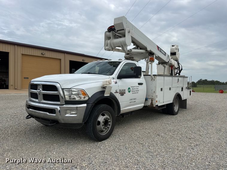 image for item NJ9195 2017 RAM 5500 bucket truck