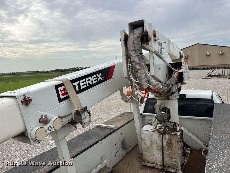 image for item NJ9195 2017 RAM 5500 bucket truck