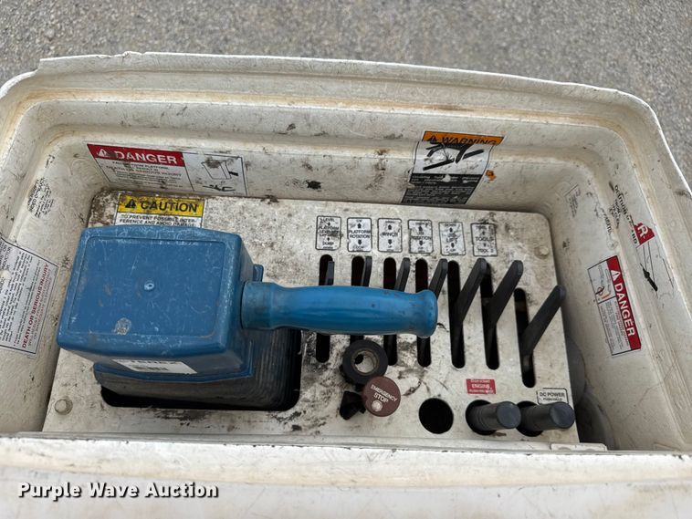 image for item NJ9195 2017 RAM 5500 bucket truck