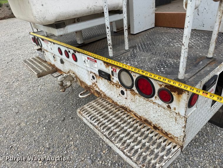 image for item NJ9195 2017 RAM 5500 bucket truck