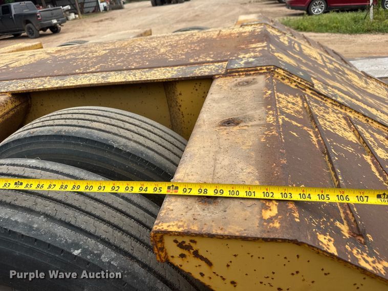 image for item NJ9198 2013 Witzco Challenger RG-35 lowboy equipment trailer