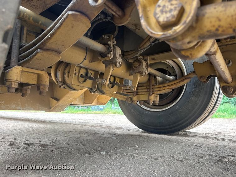 image for item NJ9198 2013 Witzco Challenger RG-35 lowboy equipment trailer