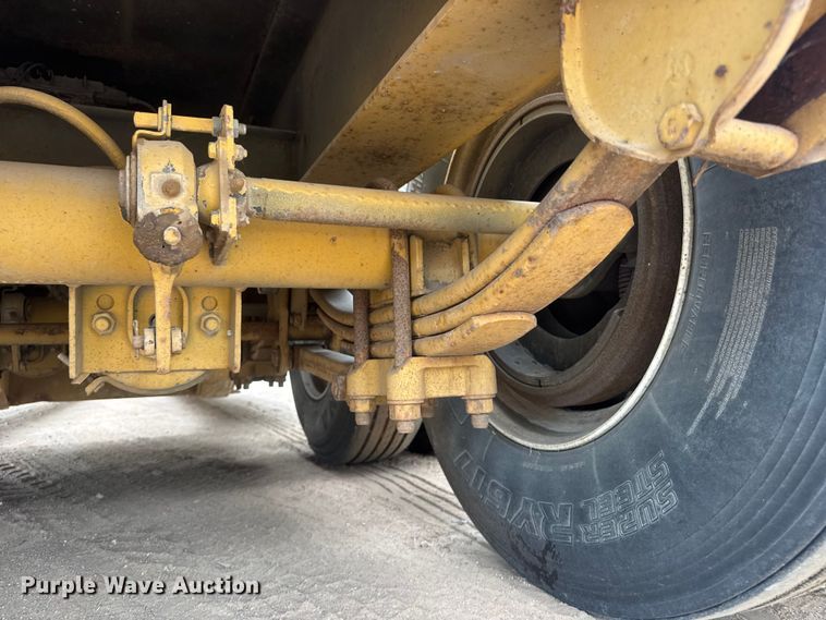 image for item NJ9198 2013 Witzco Challenger RG-35 lowboy equipment trailer