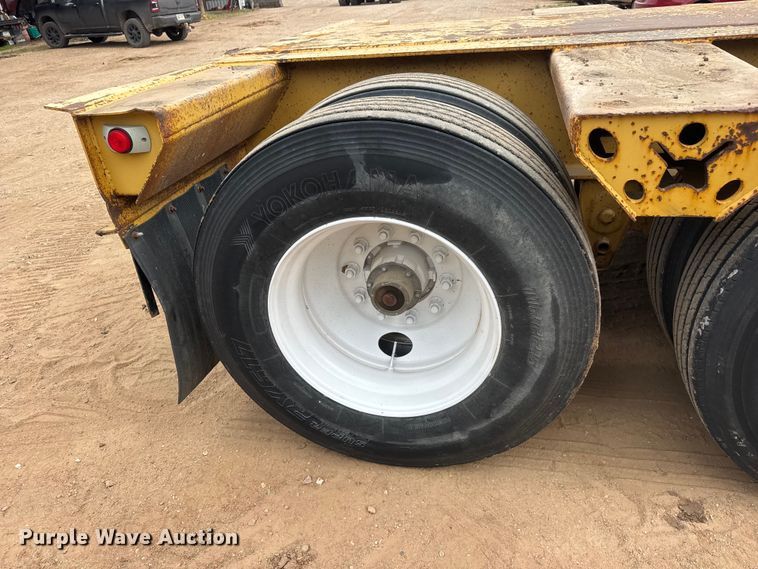 image for item NJ9198 2013 Witzco Challenger RG-35 lowboy equipment trailer