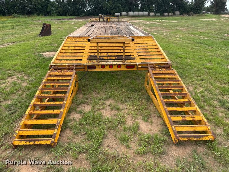 image for item NJ9200 1993 CZ Engineering, Inc. CZ18KT equipment trailer