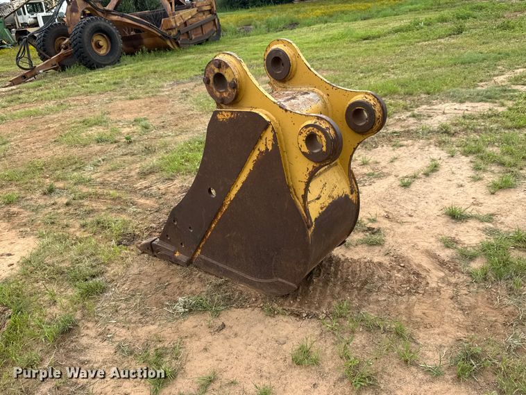 image for item NJ9202 Caterpillar 24