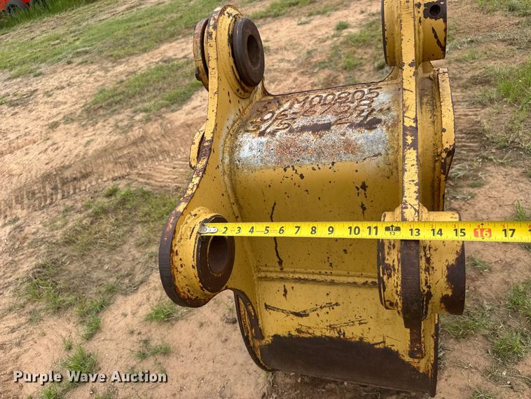 image for item NJ9202 Caterpillar 24
