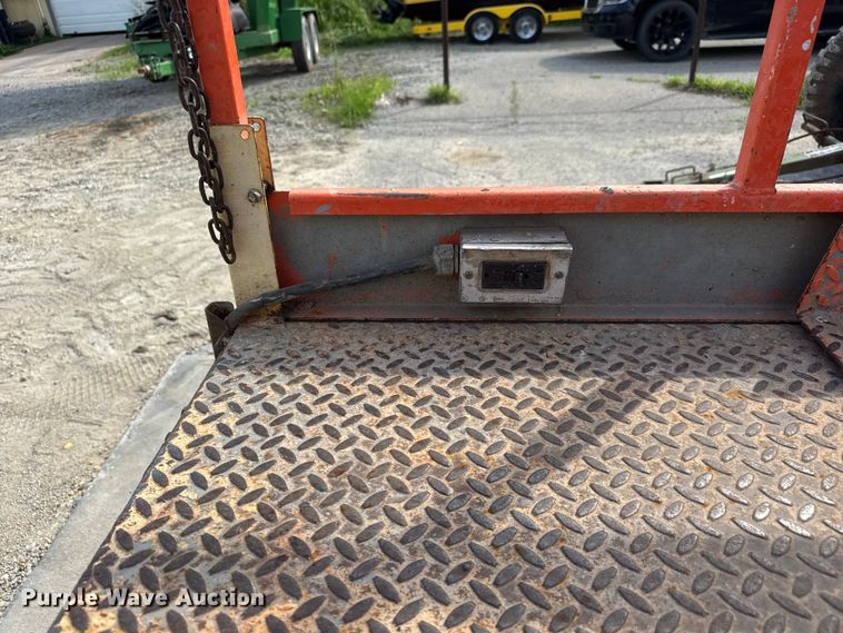 image for item NJ9205 JLG 1932E2 scissor lift