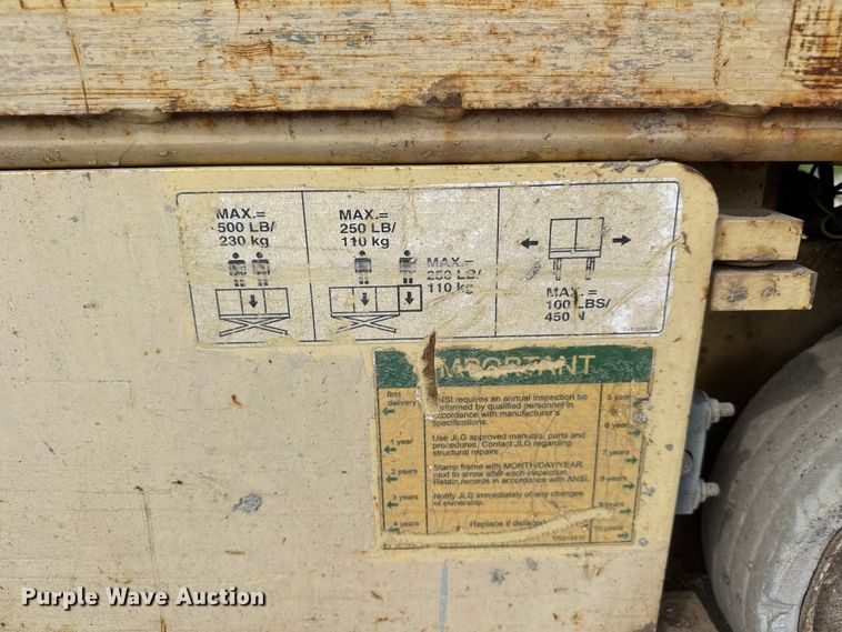 image for item NJ9205 JLG 1932E2 scissor lift