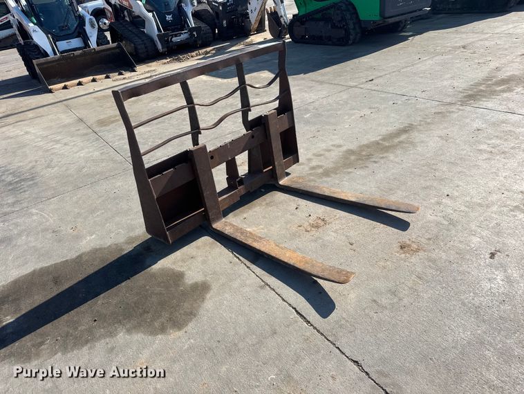 image for item NJ9218 Skid steer forks