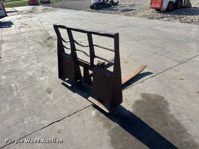 image for item NJ9218 Skid steer forks