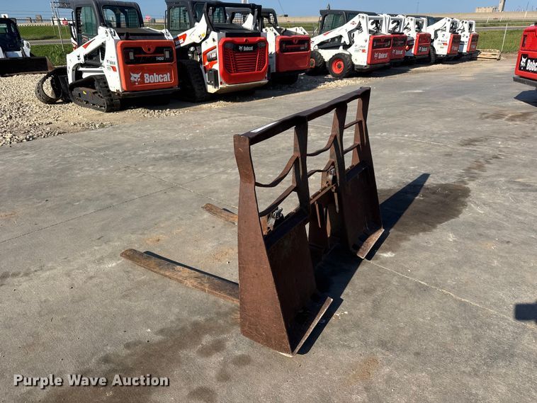 image for item NJ9218 Skid steer forks