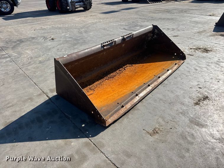 image for item NJ9220 Bobcat skid steer bucket
