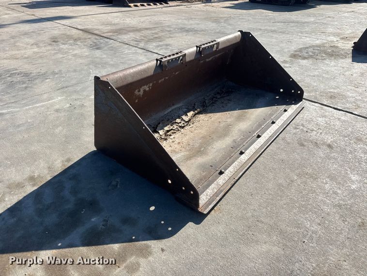 image for item NJ9221 Bobcat 62 Low Pro skid steer bucket