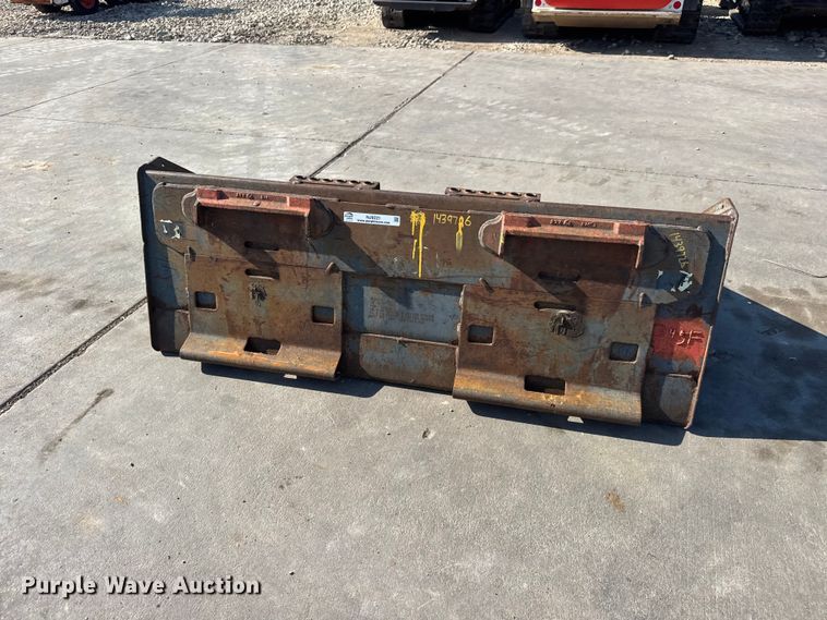 image for item NJ9221 Bobcat 62 Low Pro skid steer bucket