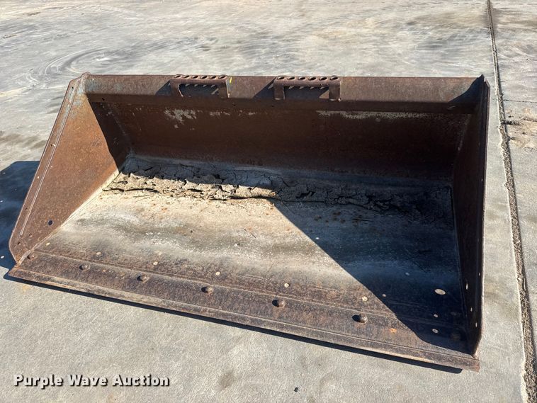image for item NJ9221 Bobcat 62 Low Pro skid steer bucket