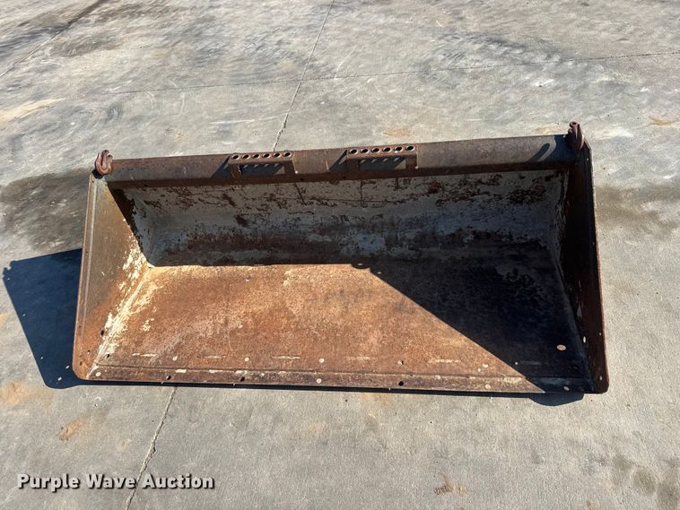 image for item NJ9222 Bobcat 68 Lo Pro skid steer bucket