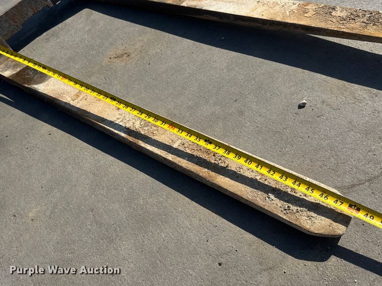 image for item NJ9225 Bobcat Pallet Fork HD skid steer pallet forks