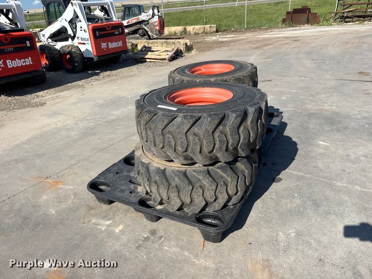 image for item NJ9227 (4) Deestone 14-17.5 skid steer tires and wheels