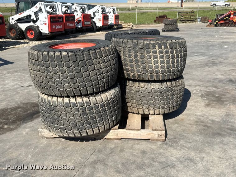 (6) Bobcat 33x15.50-16.5 skid steer tires